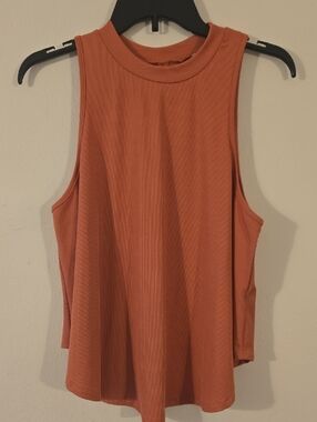 Women's Ribbed Mock Neck Tank Top in Rust